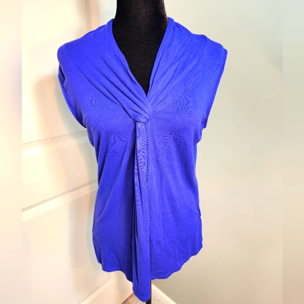 😀 Grace Elegant Blue Knit Top